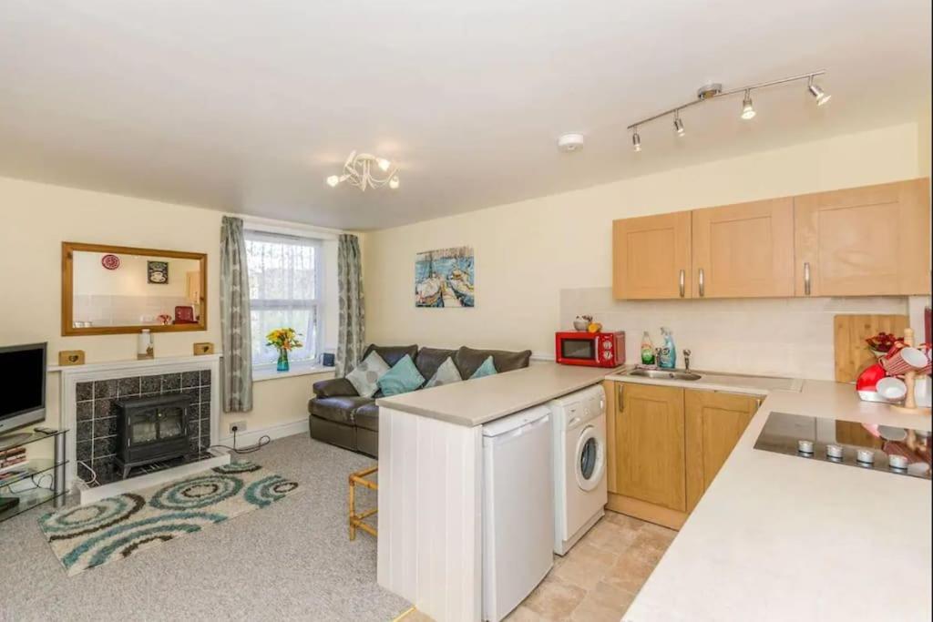 Cosy 2 Bedroom Near Seafront Apartamento
