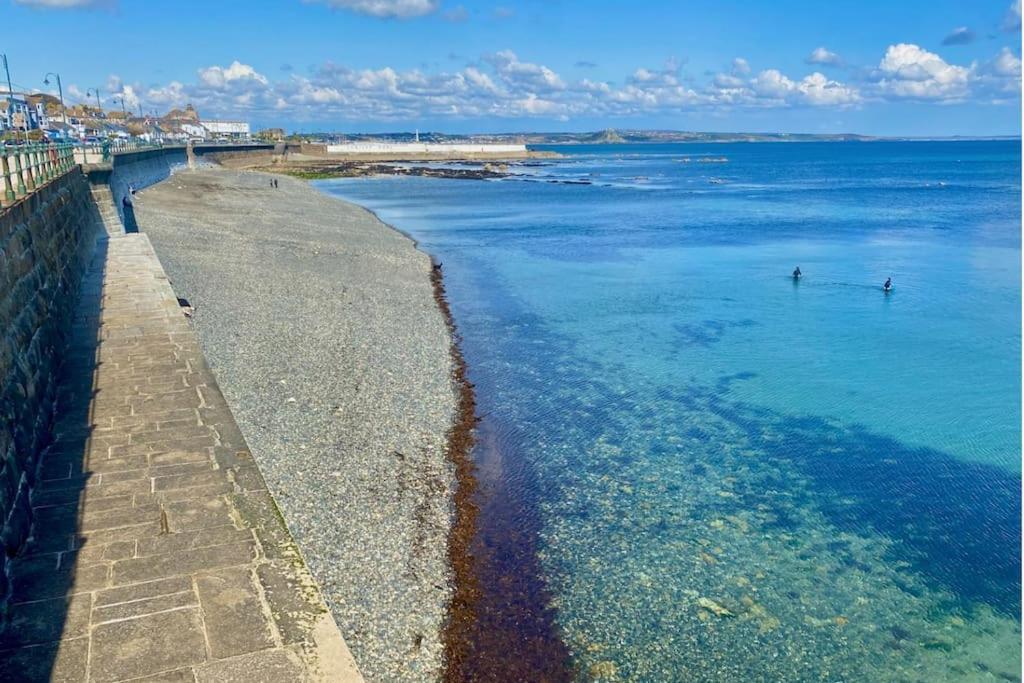 Apartment Cosy 2 Bedroom Near Seafront